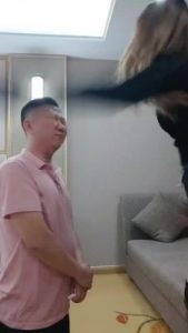 【七颜】耳光sp暴揍小可爱 bf20281_绳艺库视频下载