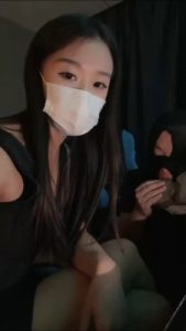 【汐言】网吧包间偷闻鞋子被发现【上】 bf27239_绳艺库视频下载