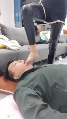 【牙乖乖】裸足辱脚垫【双视角版】 bf19910_绳艺库视频下载