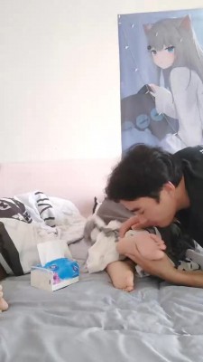 【小猫咪】伺候主人起床的家奴【双视角版】 bf17832_绳艺库视频下载