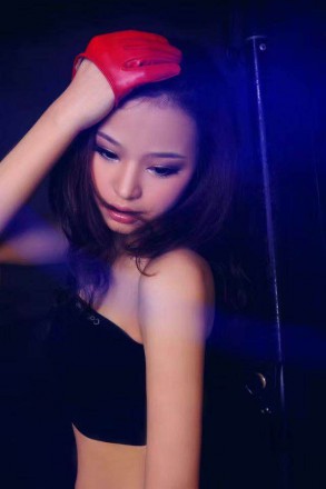 『奴隶岛』—重磅处女作！灵灵S多次插吐深喉_绳艺库视频下载