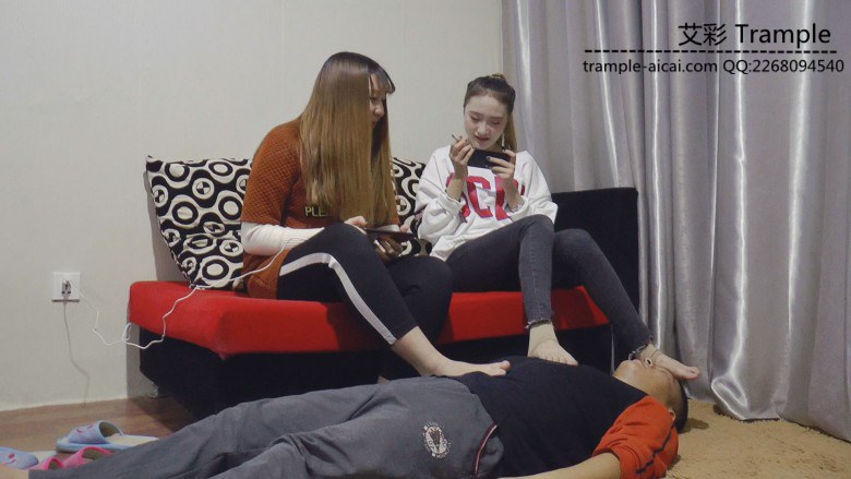 新人语儿初次体验脚垫_绳艺库视频下载