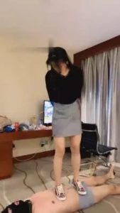 【禾末】高跟爆踢畜生-艺术踩踏-双重狠打 G-210715-24_绳艺库视频下载