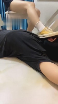 【云云酱】帆布鞋白袜踢踩打 bf1796_绳艺库视频下载