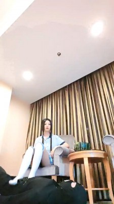 【沉鱼圣上】萝莉学生白丝惩罚偷吃狗 bf27829_绳艺库视频下载