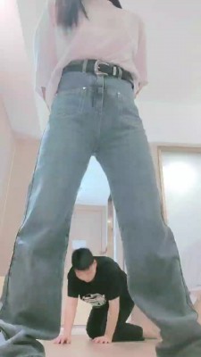 【妮蔻】迷恋脏白鞋/丝袜的狗 bf21266_绳艺库视频下载