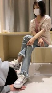 【桃酥S】逛街回来强迫狗舔脏鞋臭袜/鞭打 bf27142_绳艺库视频下载