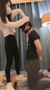 套路直播视频【筱月】车模强迫狗吃白袜/胶带封嘴耳光 bf24671_绳艺库视频下载