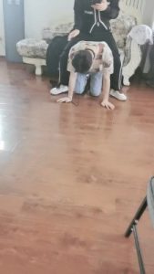 套路直播视频【妖玲】运动鞋白袜气味羞辱-遛狗 bf26363_绳艺库视频下载