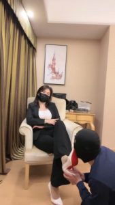 套路直播视频【甜心教主】内裤套头调舔狗/求圣水 bf25095_绳艺库视频下载