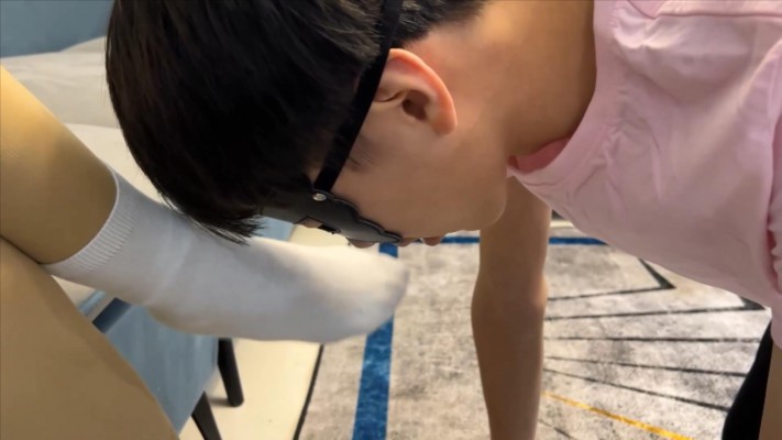 【猫猫大人】小m的第一次 强迫舔鞋底 YC-211027-2_绳艺库视频下载