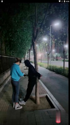 【涵姐】户外吊绑树上虐打狗 bf27151_绳艺库视频下载