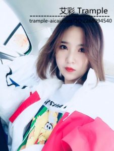 喵学姐第一次面对镜头 舔她棉袜_绳艺库视频下载