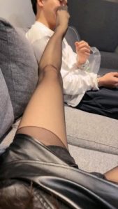 套路直播视频【泡芙大大】开发大一学生兄弟狗舔脚 bf23919_绳艺库视频下载