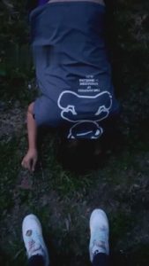 【雪儿】超羞辱-户外遛狗喂食 G-210814-16_绳艺库视频下载