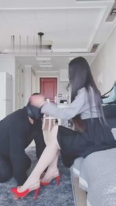 【猫神大人】御姐重度耳光专场 bf2551_绳艺库视频下载