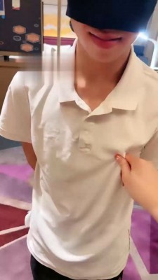 【丹祖宗S】棉袜白鞋诱惑踩踏 bf19308_绳艺库视频下载