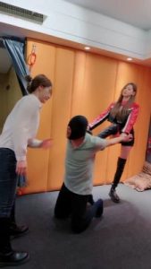 套路直播视频【领主老大】艾琳双S-连环耳光/关狗笼强制/长靴提档【双视角版】 bf26002_绳艺库视频下载