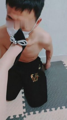 【魅影女神】带锁的贱狗特别贱 bf9034_绳艺库视频下载