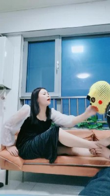 套路直播视频【青青】素人御姐训狗舔脚/口水/当坐垫 bf25178_绳艺库视频下载