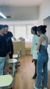 【伊晨S】剧情腿绞-麻辣女教师和校花玩哭男同学【三视角版】 bf26740_绳艺库视频下载