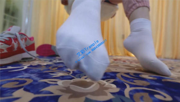 〖H.P.L栖心之栈〗—木堇踩小虫子POV_绳艺库视频下载