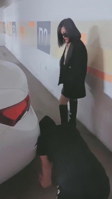 【羽诺】寻求刺激-停车场调教富二代 bf9166_绳艺库视频下载