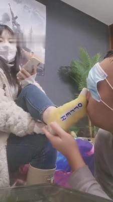 【南倾】脏臭棉袜脚捂脸窒息 bf9733_绳艺库视频下载