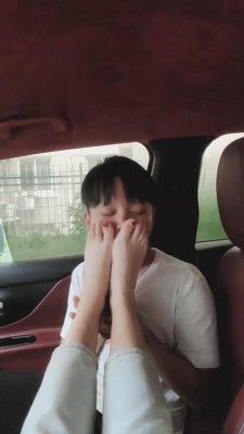 【悦主大人】车内强迫奶狗舔脏小白鞋船袜 bf1619_绳艺库视频下载