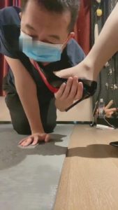 【希蓝】开发素人成功命令舔脚 bf12457_绳艺库视频下载