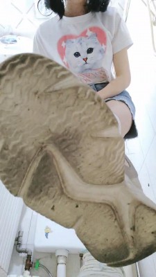 【兔兔酱】女巨人鞋底视角 bf28146_绳艺库视频下载