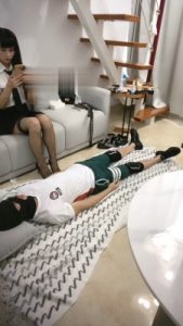 【文希S】高跟踩踏羞辱贱狗 bf16015_绳艺库视频下载