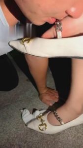 【绘子sama】JK小姐姐皮鞋白丝户外调狗 bf650_绳艺库视频下载