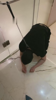 【漫漫s】极致羞辱-妈妈出差回家喂两儿子 bf14064_绳艺库视频下载