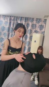 【领主老大】奴下奴专场-强迫吃女奴袜子/暴揍 bf11244_绳艺库视频下载