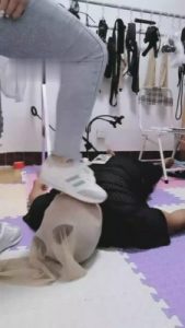 【天水女王】运动女神坐脸踩踏 G-210824-8_绳艺库视频下载