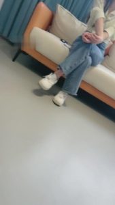 【狗哥】开发漂亮高中生踩我 bf13732_绳艺库视频下载