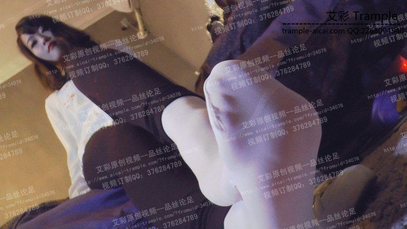 馨雨裸足短白丝_绳艺库视频下载