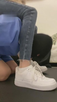 【香菜】骑马坐脸窒息舔脚闻袜 bf5254_绳艺库视频下载