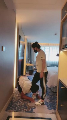 【冷颜】健身后脏臭原味羞辱 bf13849_绳艺库视频下载