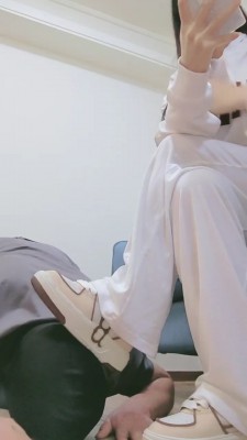 【妮蔻】原味白袜辱贱狗 bf20490_绳艺库视频下载