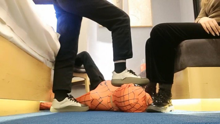 【江婷】带两个素人踩踏蜘蛛侠 bf22836_绳艺库视频下载