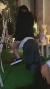 【雪莉】户外小花园羞辱双奴 bf4238_绳艺库视频下载