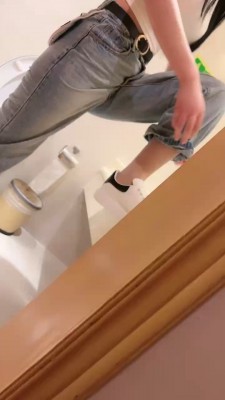 套路直播视频【伊伊sama】剧情-惩罚跟踪狂虐成狗【双视角版】 bf26546_绳艺库视频下载