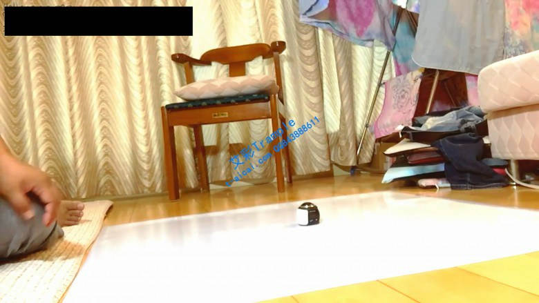 奴隶饥渴的舔舐着主人的脚指头_绳艺库视频下载