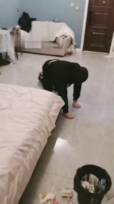 【黛黛】心情不好圣水喂猫粮/训狗_绳艺库视频下载