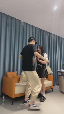 【狗哥】素人首次-收拾色狼快递小哥 bf12462_绳艺库视频下载