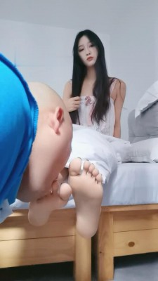 【猫神大人】家务奴晨起伺候 bf17567_绳艺库视频下载