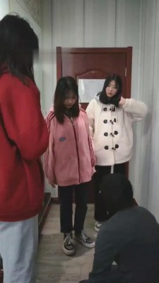 【开发素人】三素人精神小妹首调狗 bf7286_绳艺库视频下载