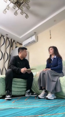 套路直播视频【素人星探】开发应聘小姐姐做S-耳光/踩踏/掐脖/下跪磕头 bf26662_绳艺库视频下载